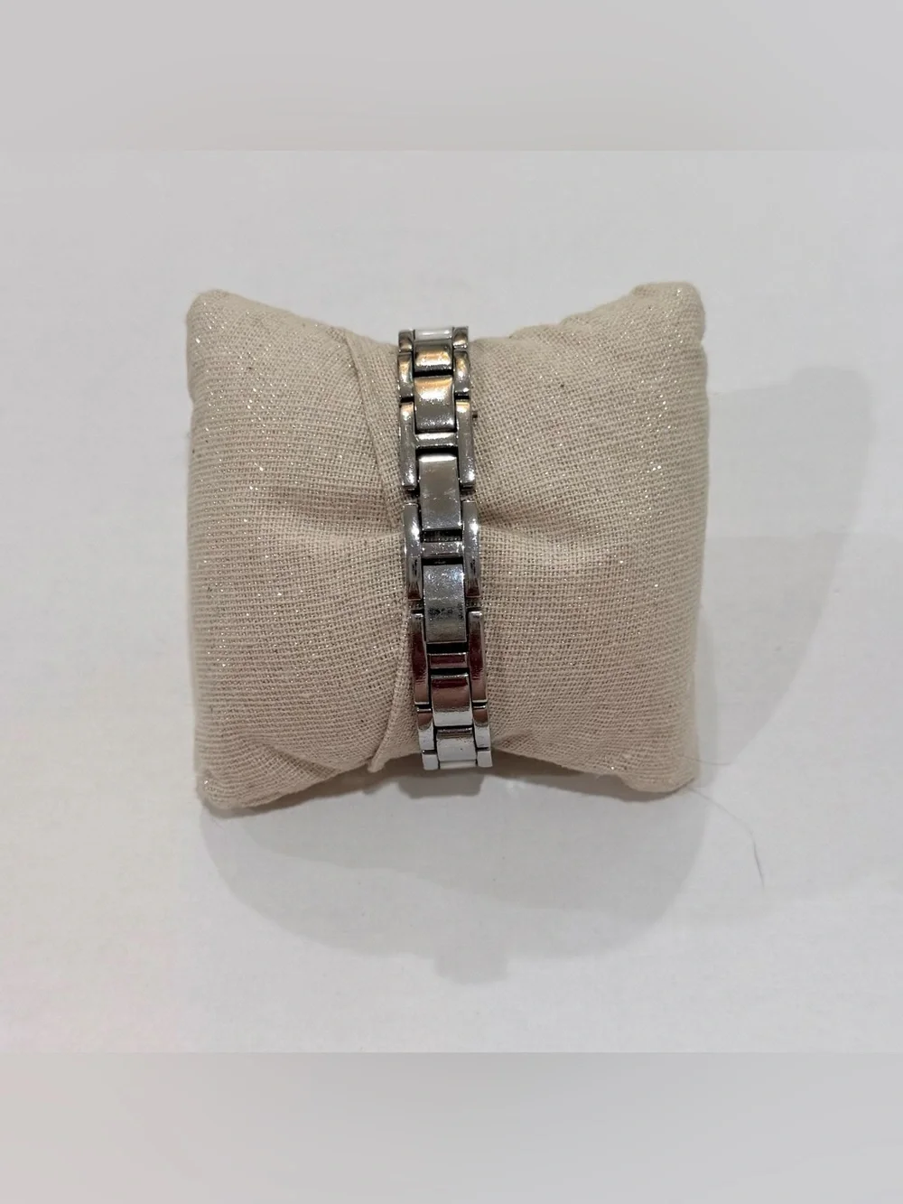 Armitron Now Women’s Ceramic Watch White Y121E
